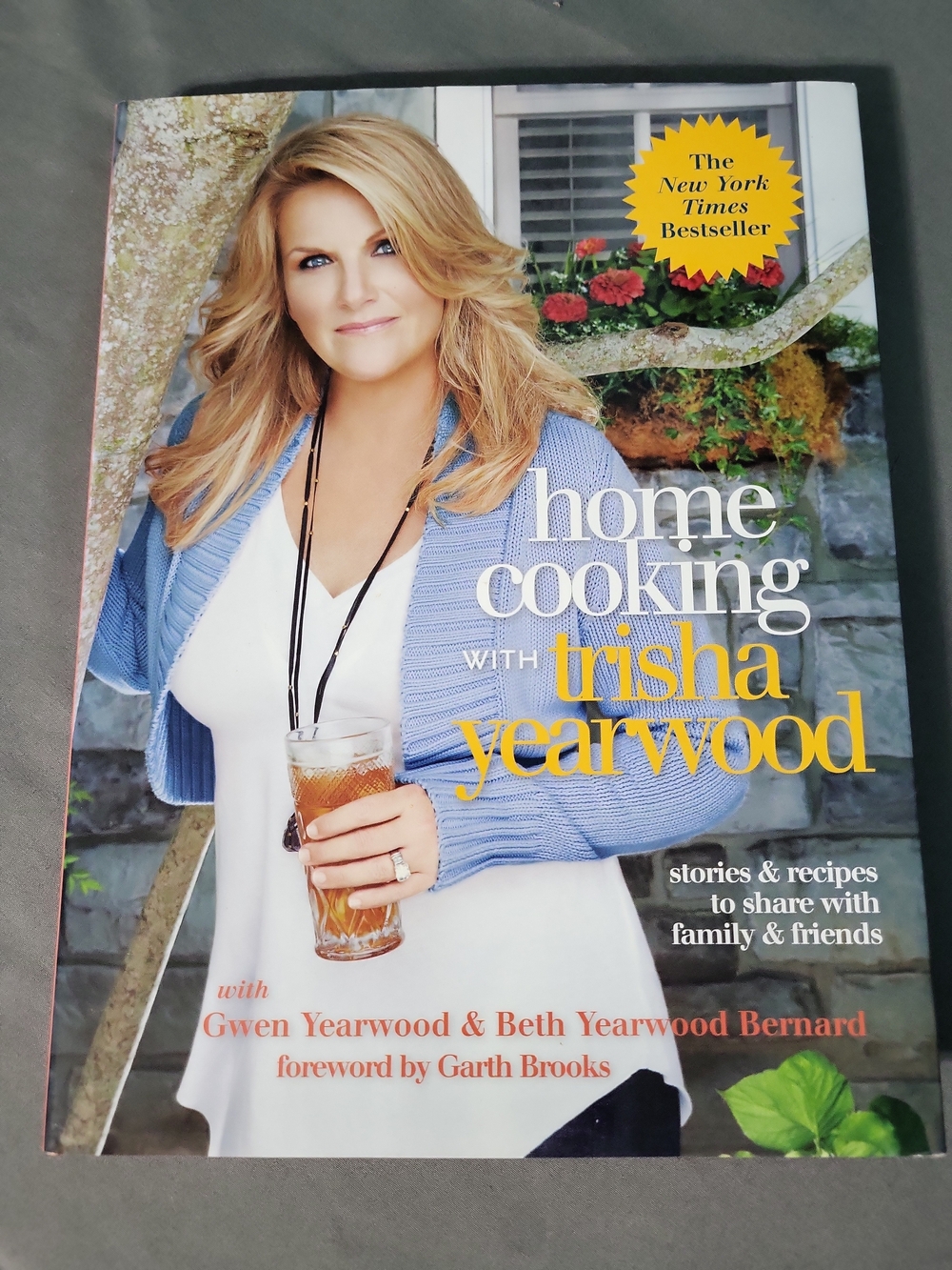 Home Cooking with Trisha Yearwood stories & recipes Cookbook